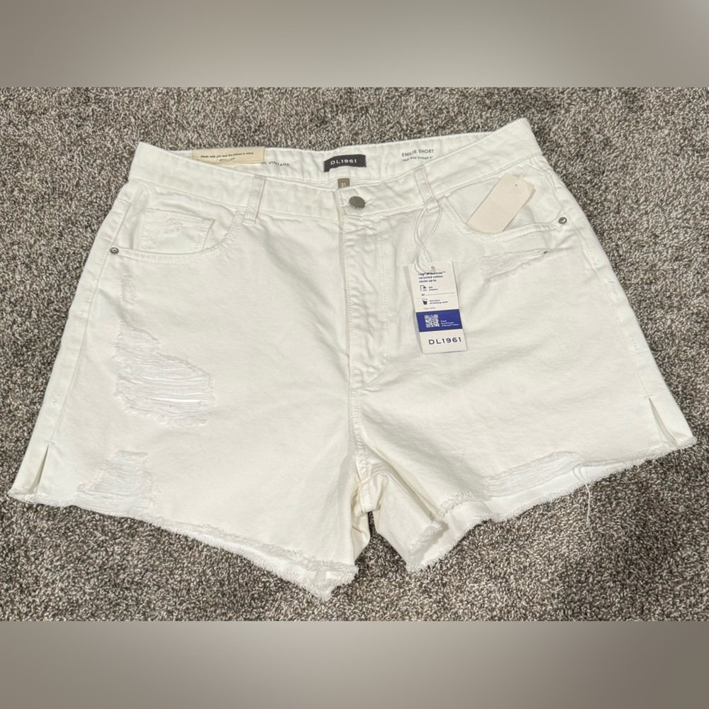 NWT DL 1961 white jean shorts size 31 Emilie short